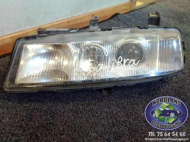 Frontlykt venstre halogen til Opel Calibra 1990-1997
