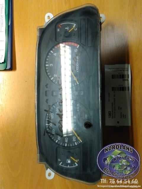 Instrumentpanel til Toyota Land Cruiser 100 1998-2007