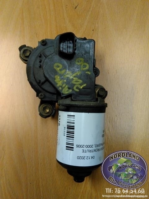Viskermotor frontrute til Mitsubishi Pajero, 2000-2006 (Type III)  
