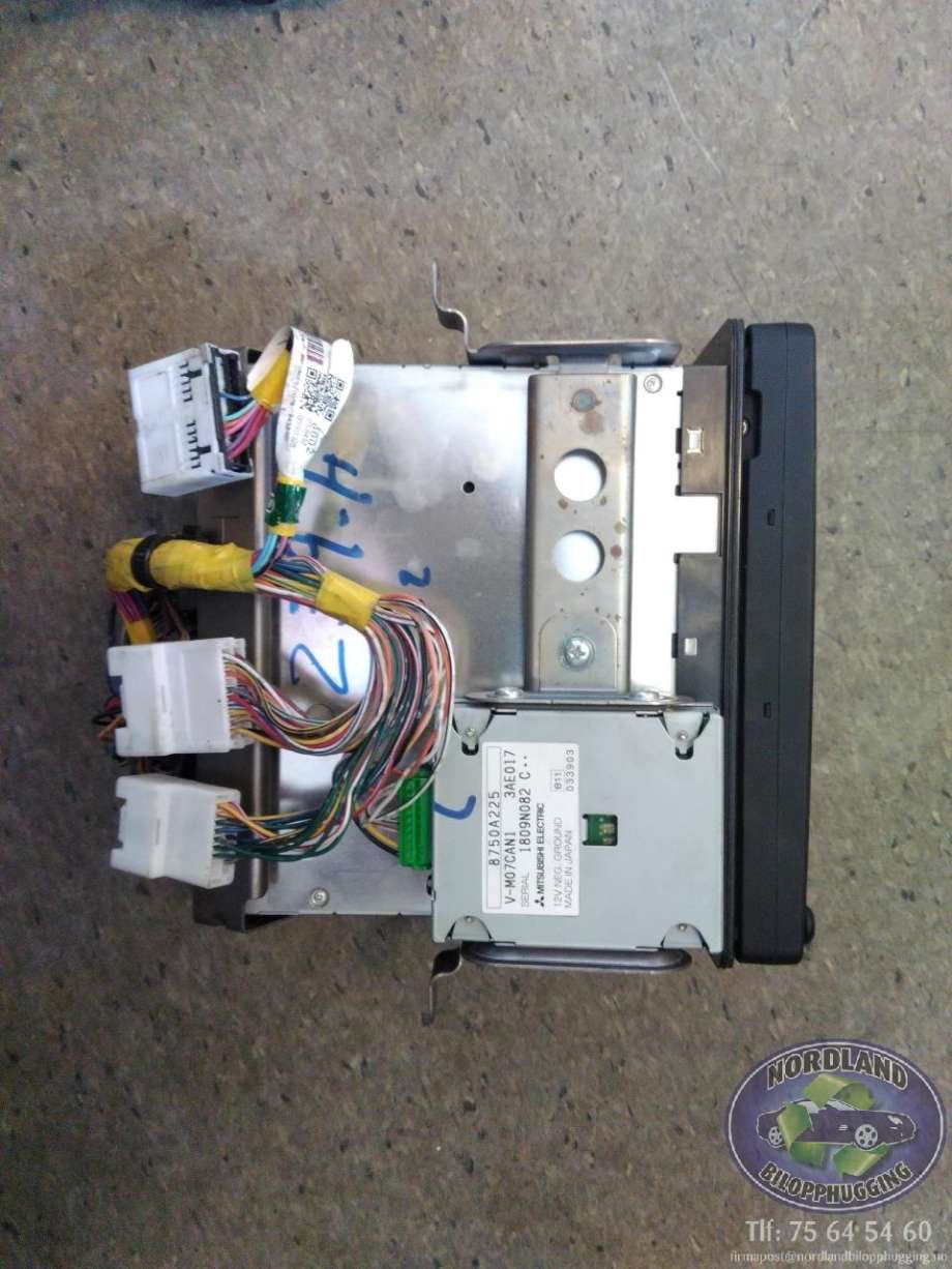 Bilstereo navigasjon til Mitsubishi Outlander 2010-2012 (Type II, Fase 2)  