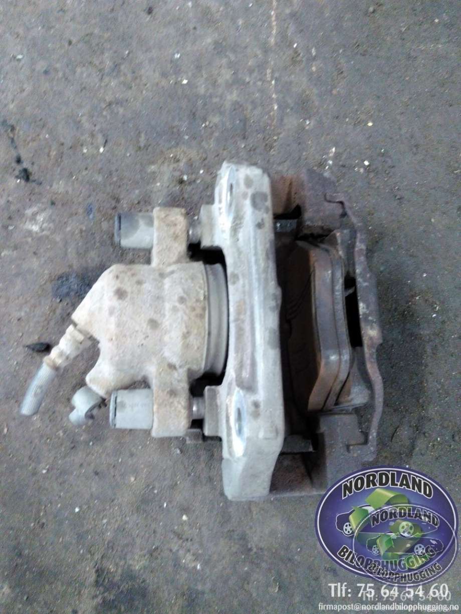 Bremsecaliper høyre foran til BMW 3-Serie 2005-2011 (E90/E91/E92/E93) (E90/E91/E92/E93)