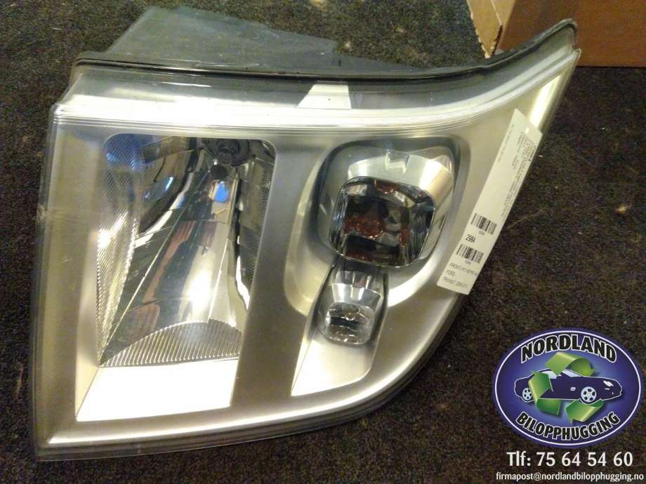 Frontlykt høyre halogen til Ford Transit, 2006-2013