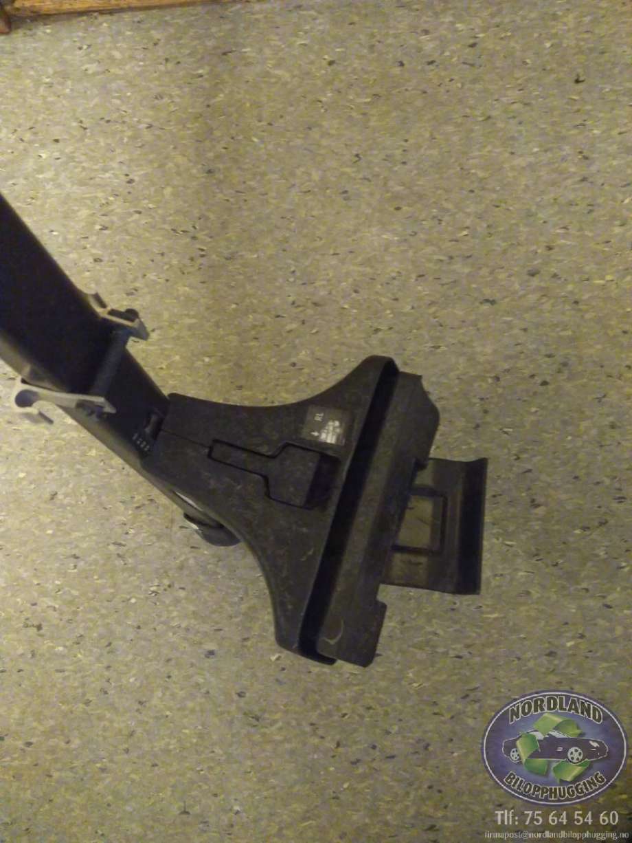 Takrails til Toyota Avensis 2003-2008 (Type II)  