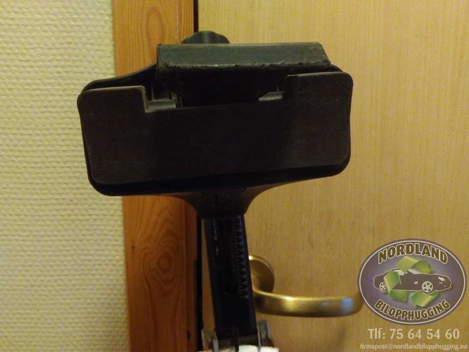 Takrails til Toyota Avensis 2003-2008 (Type II)  