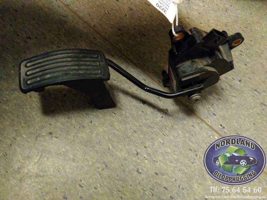 Pedal gass til Nissan X-Trail 2007-2014 (T31) (T31)