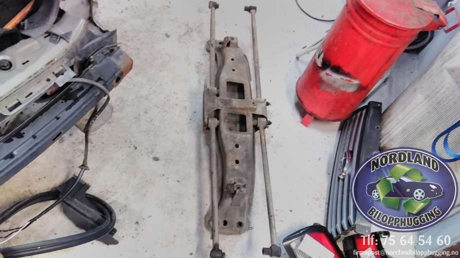 Travers bak til Mazda 626 1998-2002 (GF/GW) (GF/GW) 