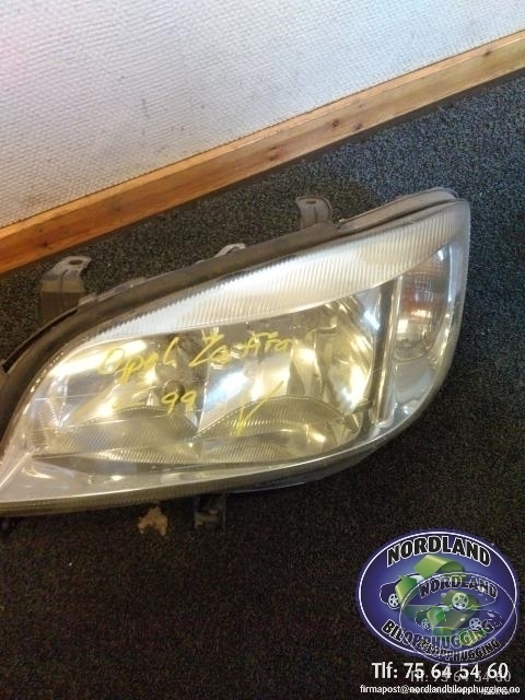 Frontlykt venstre halogen til Opel Zafira A, 1999-2005  
