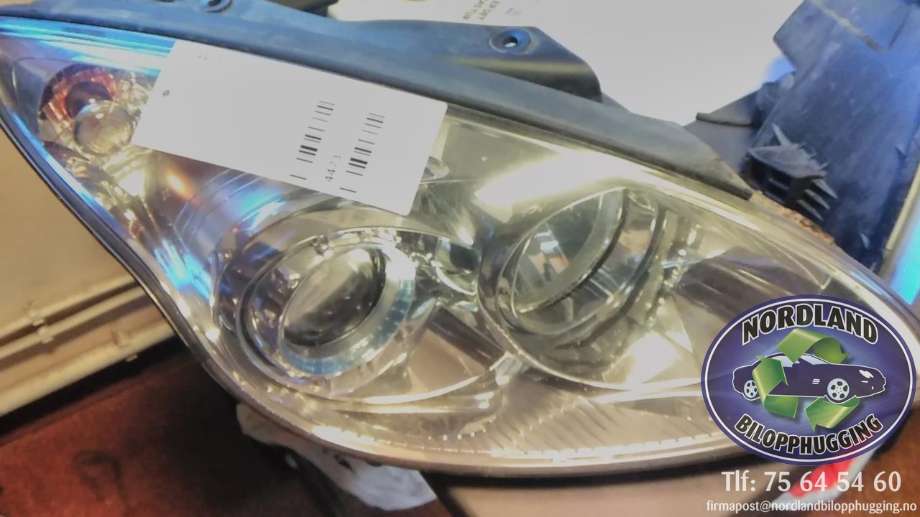 Frontlykt høyre halogen til Hyundai i30, 2007-2012 (Type I)  