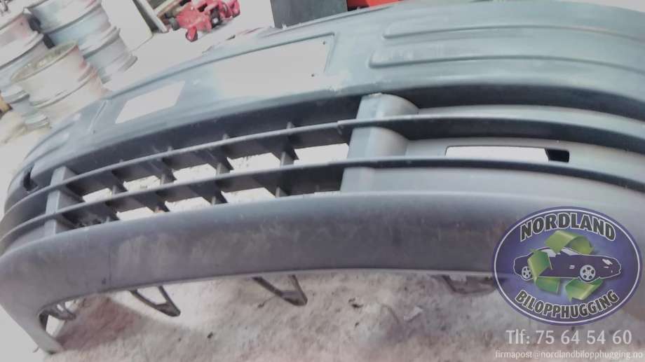Støtfanger foran til VW Caddy 2004-2010 (Type III, Fase 1)