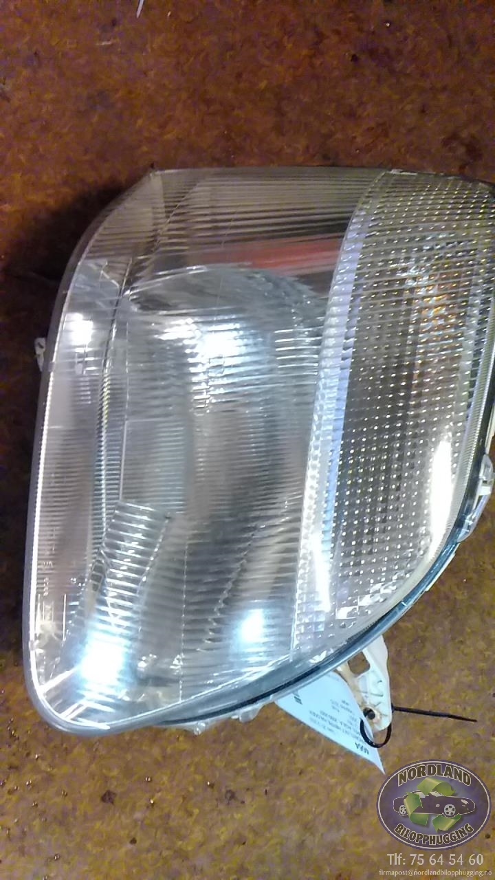 Frontlykt høyre halogen til Opel Agila, 2000-2007