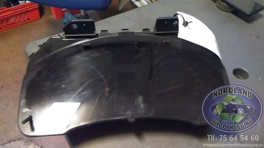 Instrumentpanel til Toyota Avensis, 2009-2015 (Type III, Fase 1)  