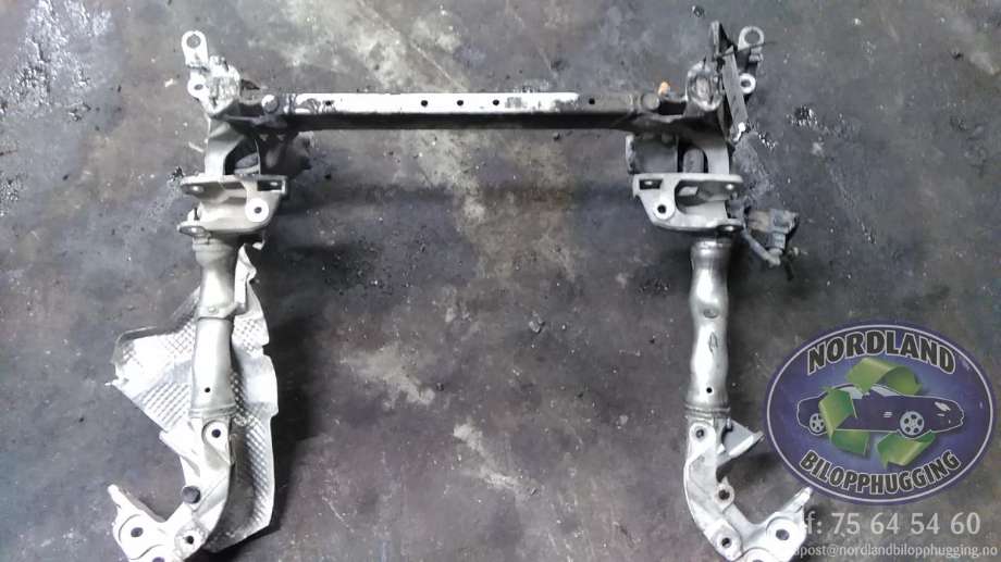 Travers foran hoved til Audi Q5, 2008-2012 (Type I, Fase 1)  