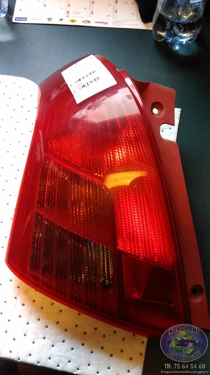 Baklykt venstre til Suzuki Swift, 2005-2010  