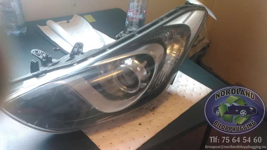 Frontlykt venstre halogen til Hyundai i30, 2012-2017 (Type II)