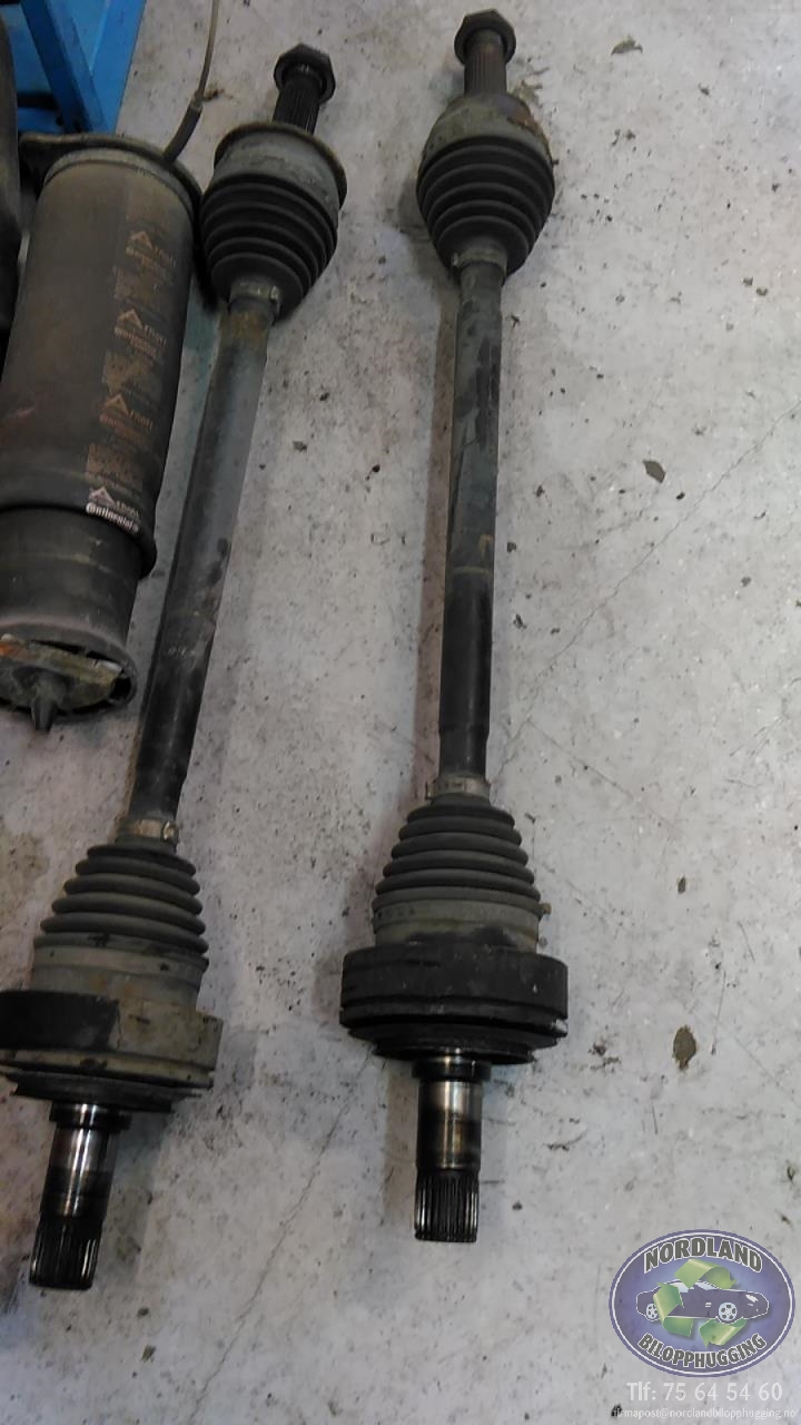 Drivaksel venstre bak, diesel/automat til Mercedes Vito/Viano, 2004-2010 (Fase 1) (W639) (W639)