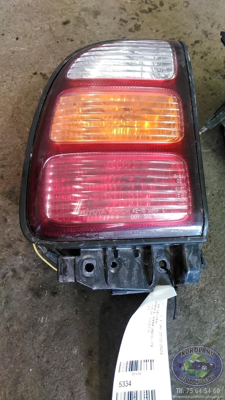 Baklykt venstre til Toyota RAV4, 1994-2000 (Type I)  