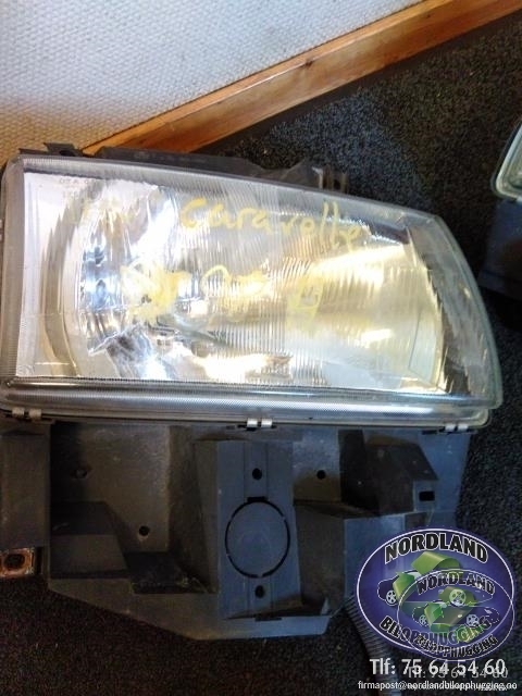 Frontlykt høyre halogen til VW Transporter / Caravelle 1990-2003 (T4) (T4)