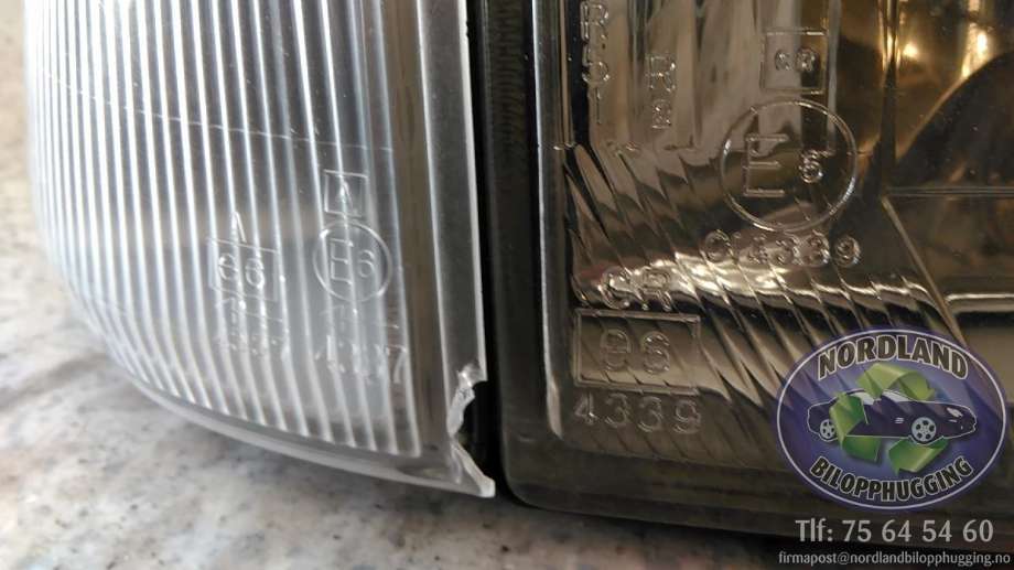 Frontlykt høyre halogen til Toyota Corolla 1982-1987 (KE80) (KE80)