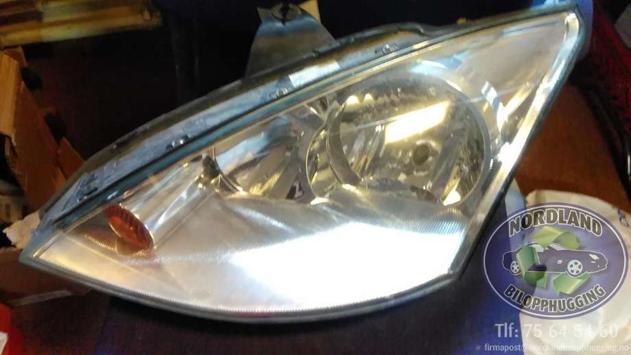 Frontlykt venstre halogen til Ford Focus, 1998-2004 (Type I)  
