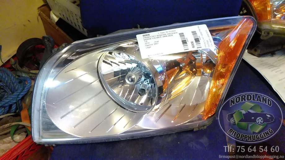 Frontlykt venstre halogen til Dodge Caliber, 2006-2010  