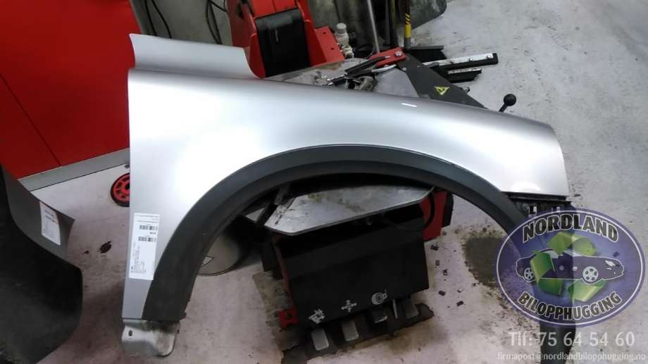 Skjerm høyre foran til Volvo XC90, 2002-2006 (Type I, Fase 1)  