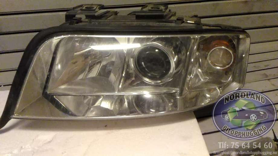 Frontlykt venstre xenon til Audi A6 2001-2004 (Type II, Fase 2) (C5) (C5)