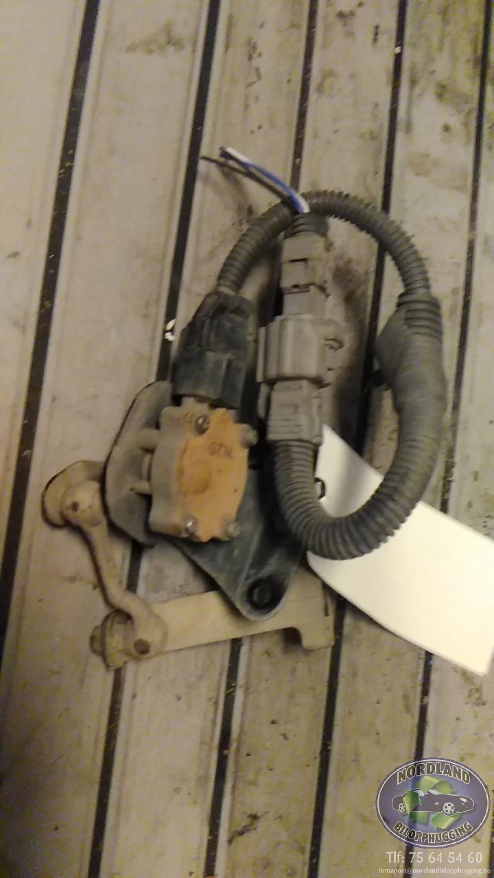Sensor nivå, høyre foran til Toyota Avensis, 2003-2008 (Type II)