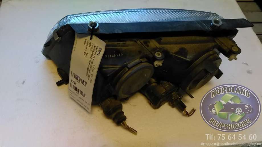 Frontlykt høyre halogen til VW Passat 1997-2000 (B5,3B) (B5,3B) 
