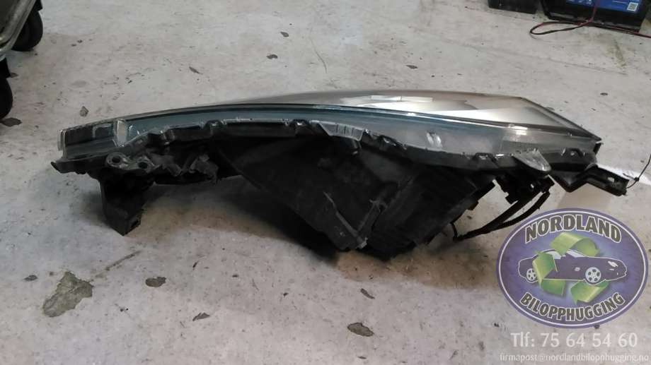 Frontlykt høyre halogen til Honda Jazz 2009-2015 (Type II)  