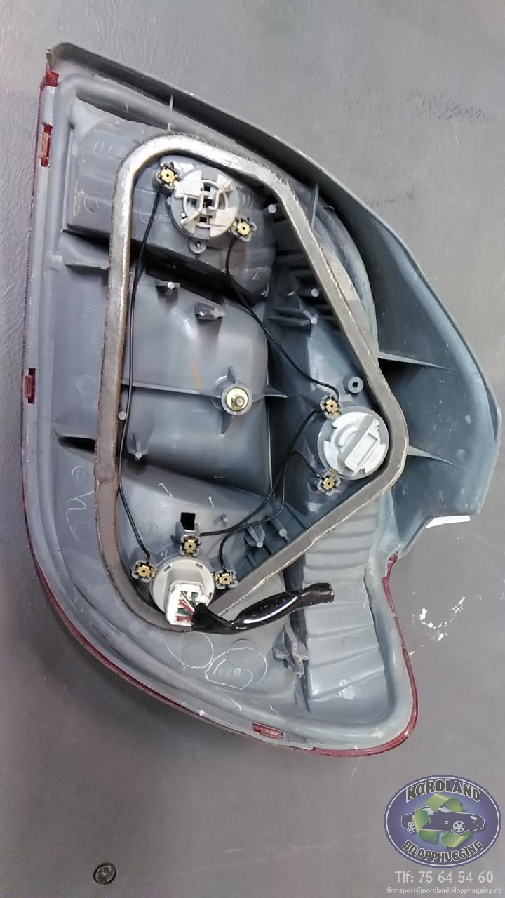 Baklykt venstre til Toyota Yaris 1999-2003 (Type I, Fase 1)  
