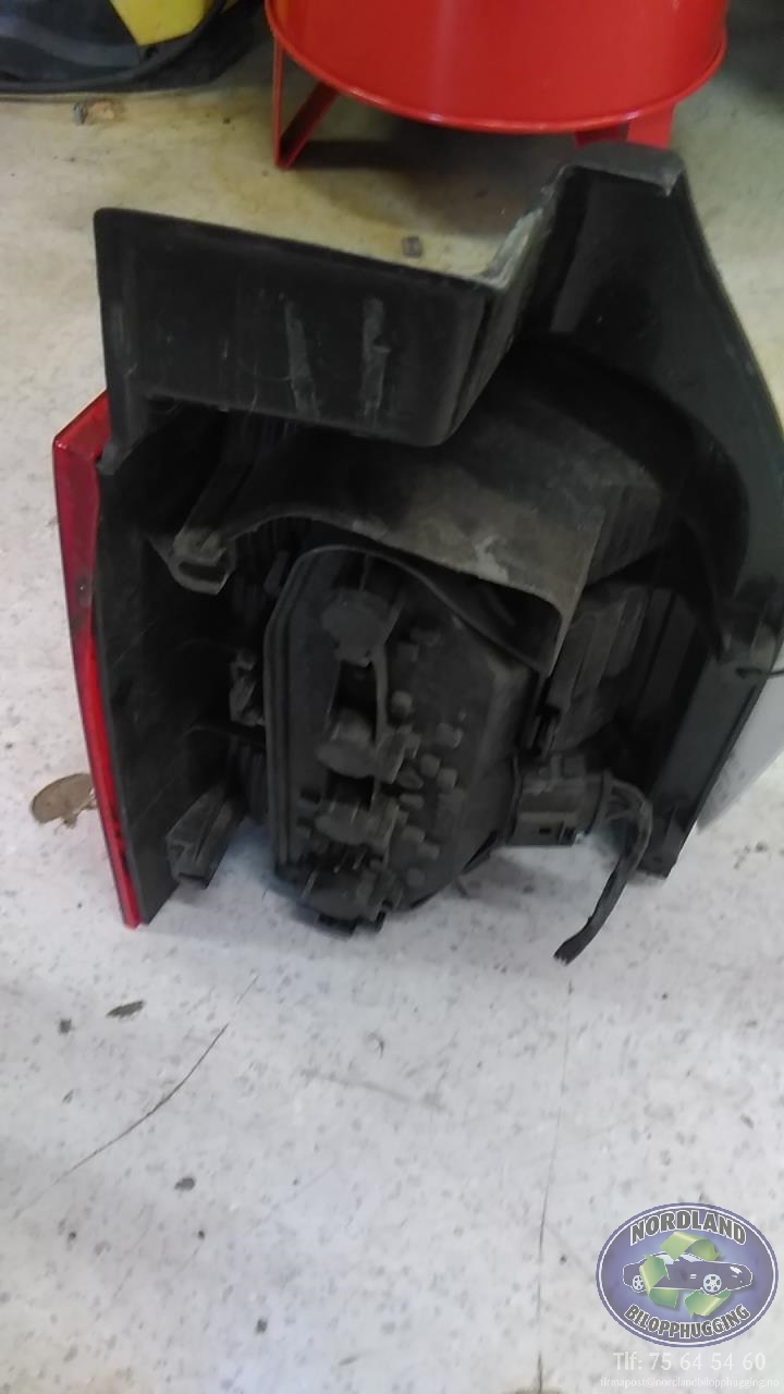 Baklykt høyre til VW Transporter / Caravelle 2009-2015 (Fase 2) (T5) (T5) 