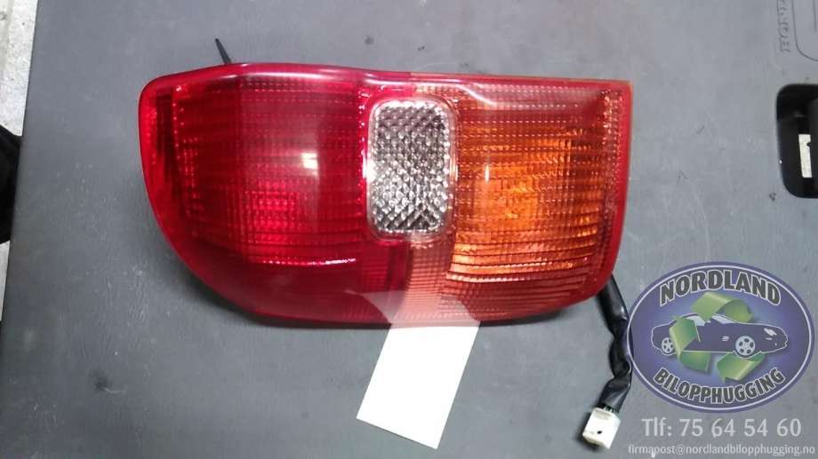 Baklykt venstre til Toyota RAV4 2000-2006 (Type II)  