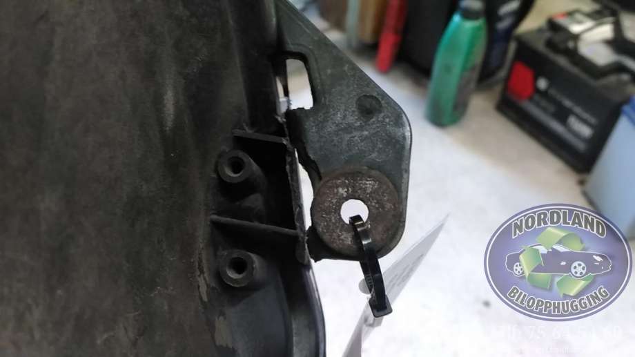 Frontlykt venstre halogen til Suzuki Swift 2005-2010  