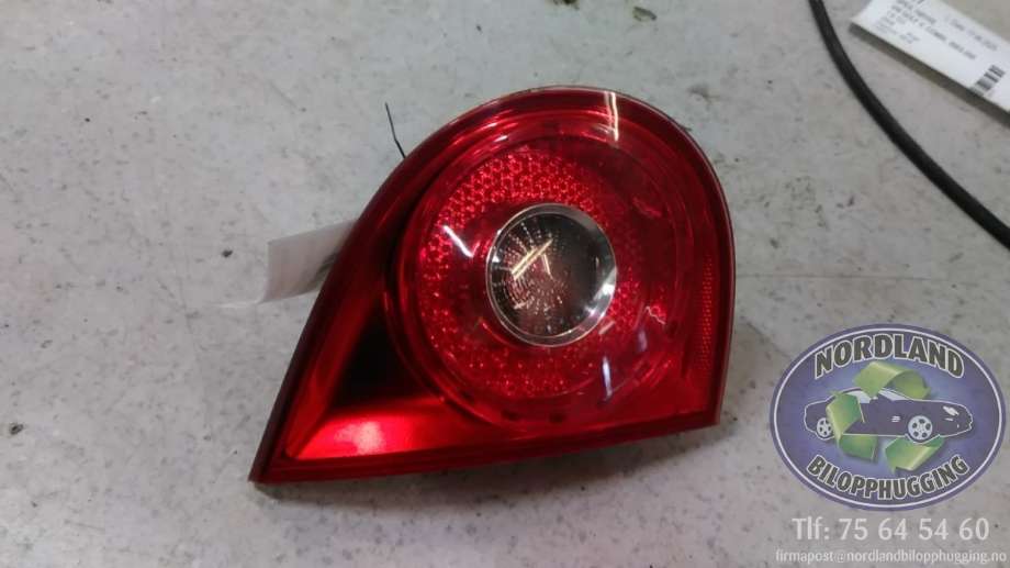 Baklykt venstre indre til VW Golf V, Combi 2003-2008  (1K6945093G|)