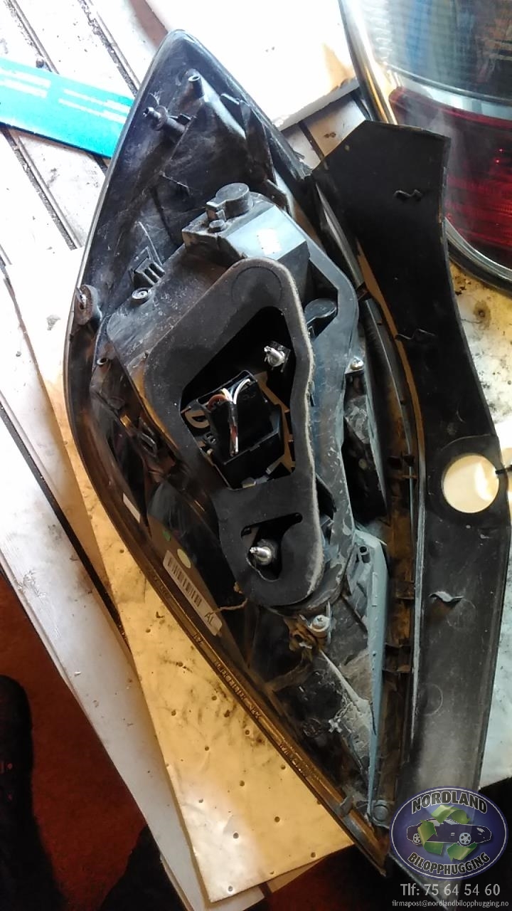 Baklykt høyre til Opel Astra H 2004-2009  