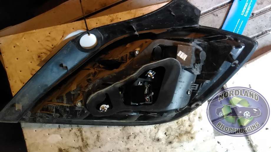 Baklykt venstre til Opel Astra H 2004-2009  