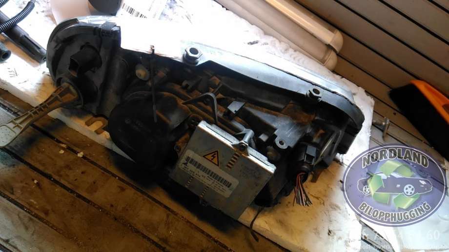 Frontlykt venstre xenon til VW Sharan 2000-2010 (Type I, Fase 2)  (1 305 235 530|)