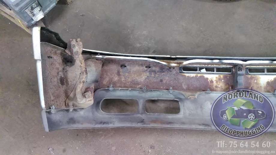 Støtfanger foran til Chevrolet Suburban 2002-2006