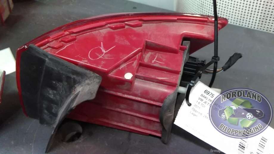 Baklykt venstre ytre til VW Jetta 2011-->>  