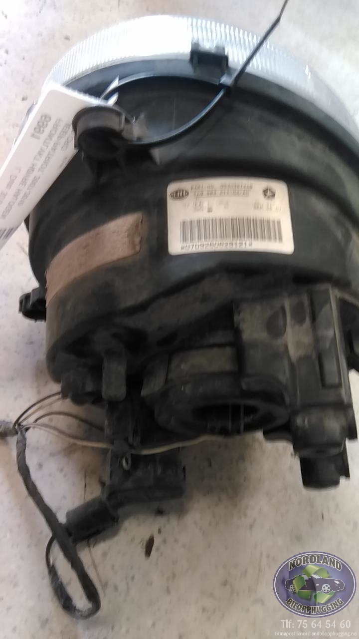 Frontlykt høyre halogen til Jeep Patriot 2007-2010  (HELLA|05303874AB|1A998321102AC|)