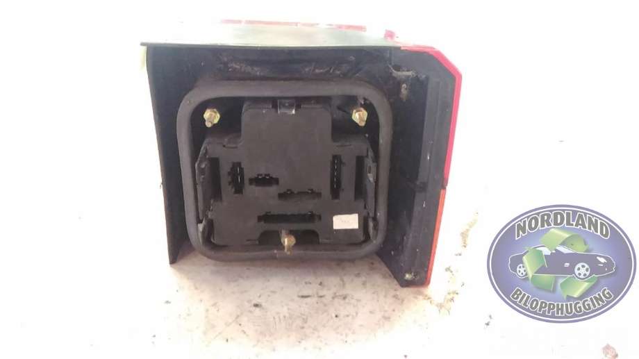 Baklykt venstre til VW Transporter / Caravelle 1990-2003 (T4) (T4) 