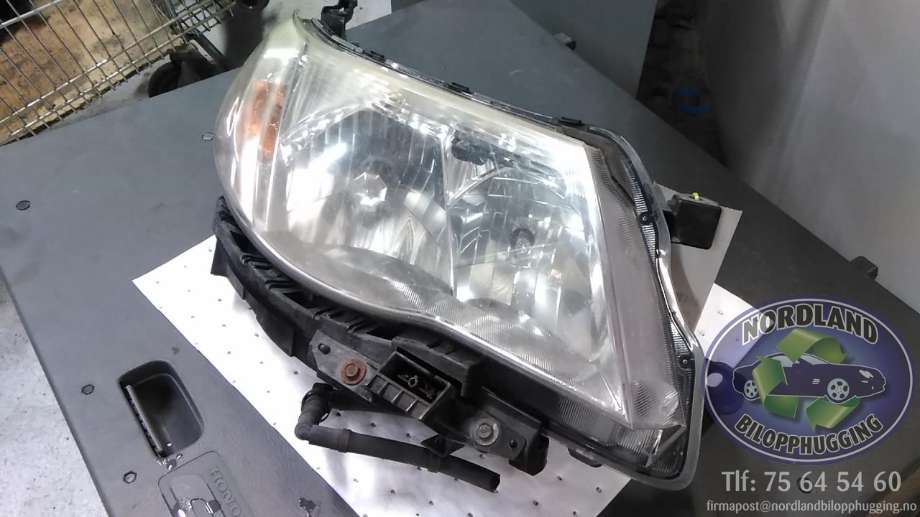 Frontlykt høyre xenon til Subaru Forester 2008-2013 (Type III)  