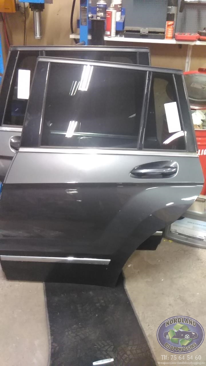 Dør venstre bak til Mercedes GLK, 2008-2015 (X204) (X204) 