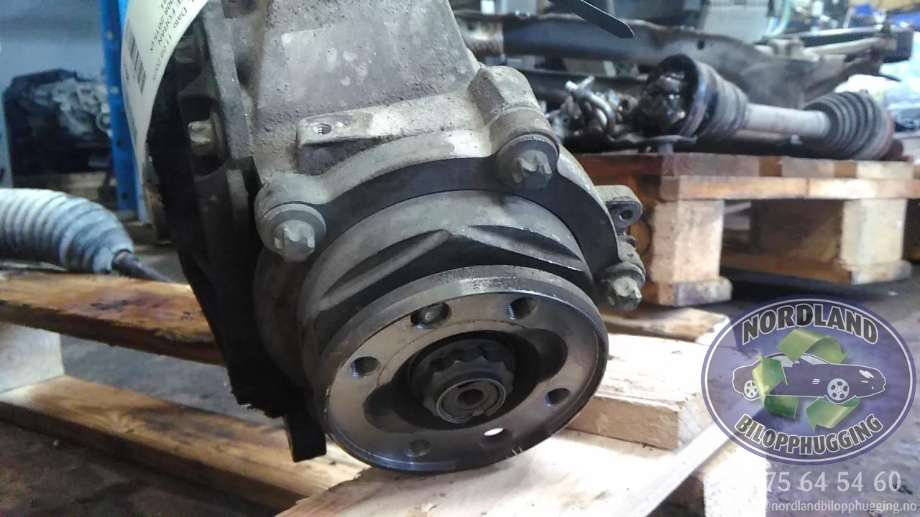 Kardang klokke foran til Mercedes GLK 2008-2015 (X204) (X204) 