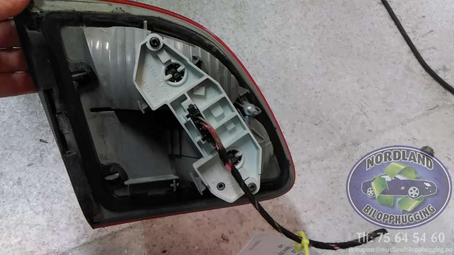 Baklykt høyre indre til Mercedes E-Klasse 2006-2009 (Fase 2) (W211) (W211) (A2118203064|)