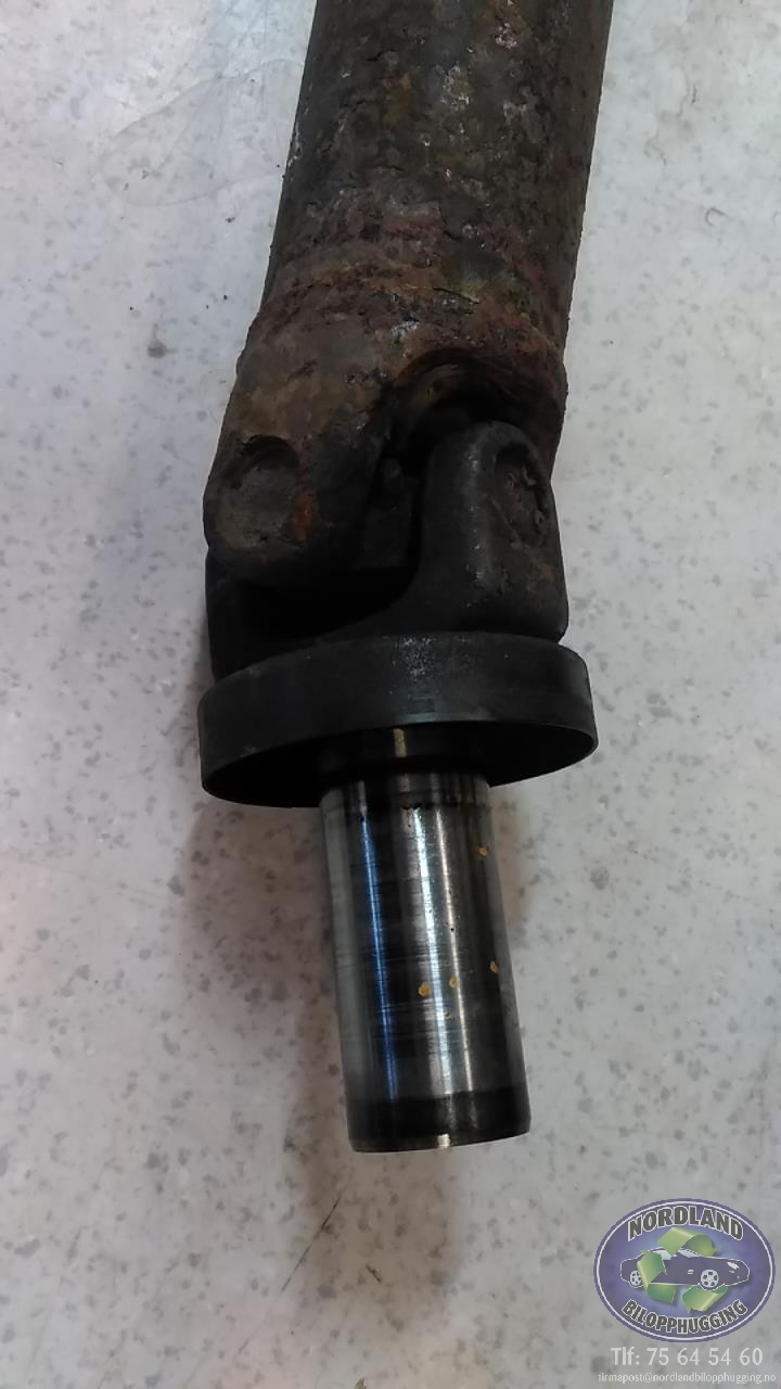 Mellomaksel bakre til Mitsubishi L300 1987-2008  