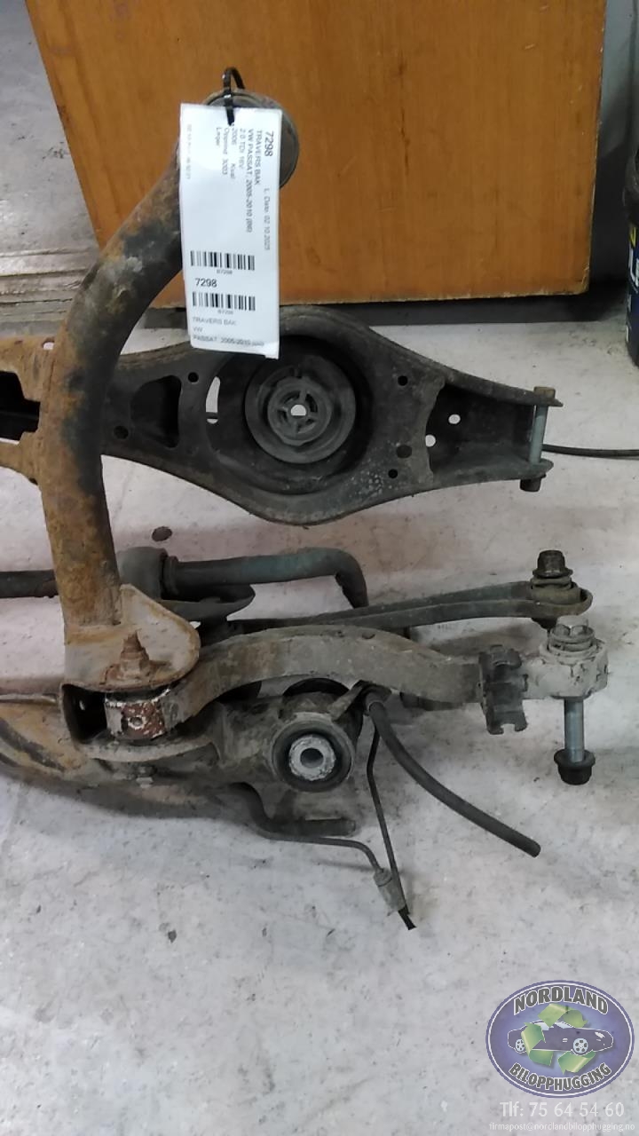 Travers bak til VW Passat 2005-2010 (B6) (B6) 