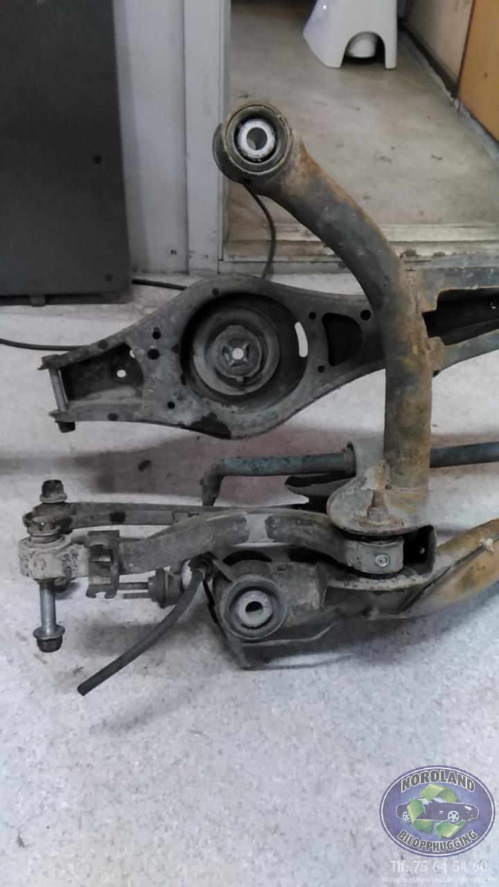 Travers bak til VW Passat 2005-2010 (B6) (B6) 