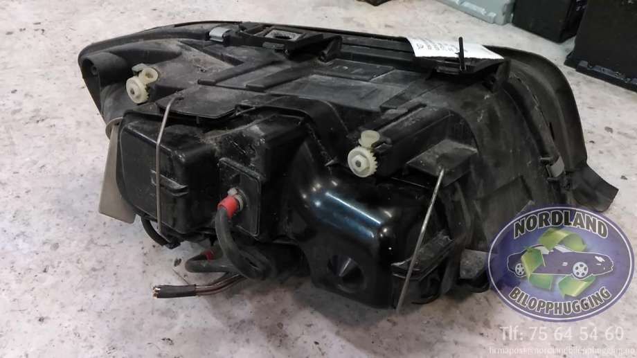 Frontlykt venstre xenon til Audi A6, Allroad 2000-2005 (Type I) (C5) (C5)