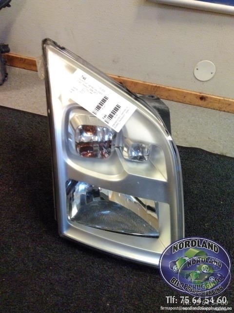 Frontlykt høyre halogen til Ford Transit, 2006-2013  